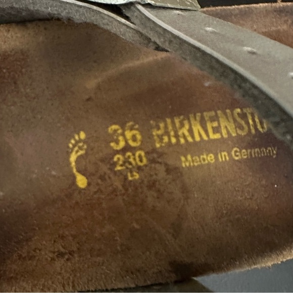 Birkenstock Women Sandals Shoes Gizeh Grey Silver Patent Leather EU 36 Thong - Picture 7 of 10